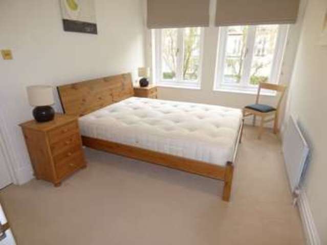  Image of 2 bedroom Apartment to rent in Cambridge Road Twickenham TW1 at Cambridge Road  Richmond, TW1 2TX