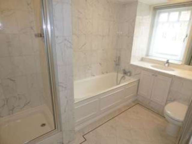  Image of 2 bedroom Apartment to rent in Cambridge Road Twickenham TW1 at Cambridge Road  Richmond, TW1 2TX