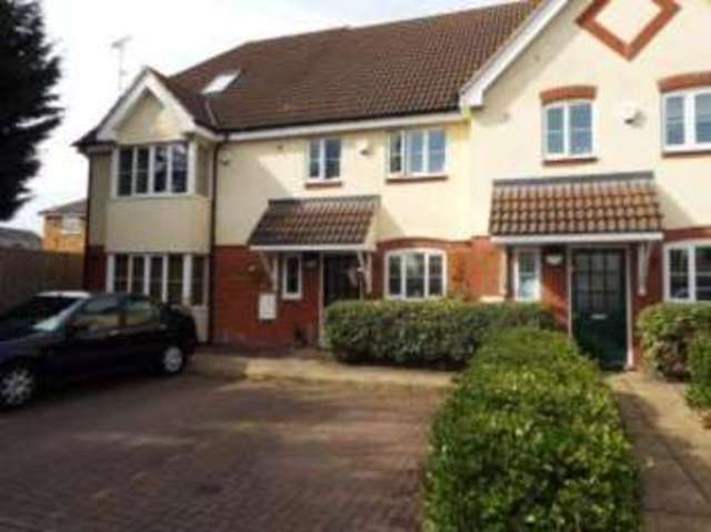  Image of 3 bedroom Terraced house for sale in Carling Place Hitchin SG5 at Hitchin Hertfordshire Hitchin, SG5 2TZ