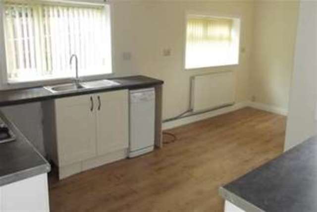  Image of 3 bedroom Bungalow to rent in Carlisle Road Airdrie ML6 at Airdrie, ML6 8RA