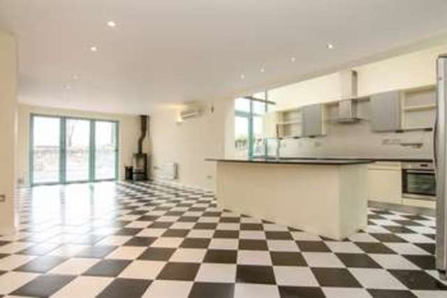  Image of 6 bedroom Semi-Detached house for sale in Cathedral Road Cardiff CF11 at Pontcanna Cardiff Cardiff, CF11 9LN