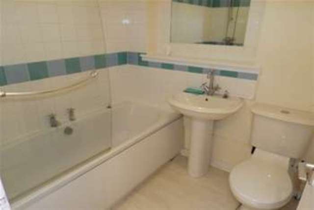  Image of 2 bedroom Flat to rent in Causewayside Street Glasgow G32 at Glasgow, G32 8LT