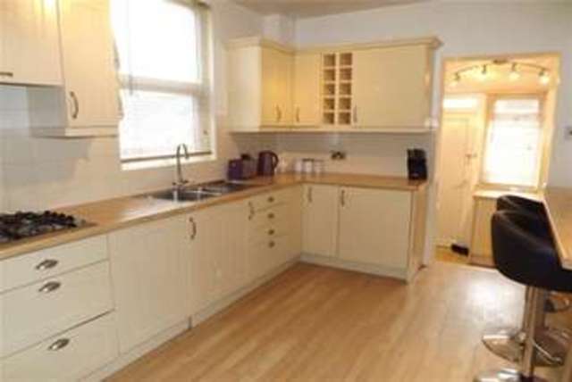  Image of 4 bedroom Detached house to rent in Cecil Avenue Plymouth PL4 at Plymouth, PL4 8SG