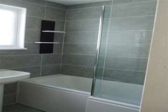  Image of 4 bedroom Detached house to rent in Cecil Avenue Plymouth PL4 at Plymouth, PL4 8SG