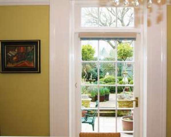  Image of 4 bedroom Detached house for sale in Park Street Thame OX9 at 84 Park Street  Thame, OX9 3HX