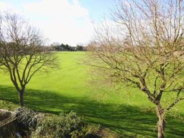  Image of 4 bedroom Detached house for sale in Park Street Thame OX9 at 84 Park Street  Thame, OX9 3HX
