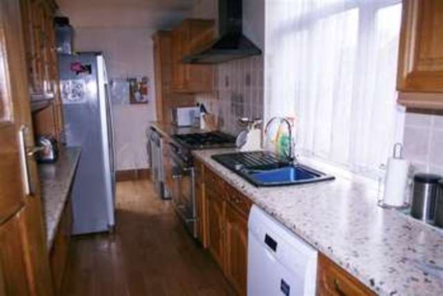  Image of 5 bedroom End of Terrace for sale in Chatsworth Avenue Cosham Portsmouth PO6 at Chatsworth Avenue  Portsmouth, PO6 2UW