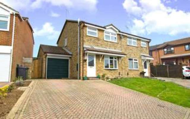  Image of 3 bedroom Semi-Detached house for sale in Chervil Close Horndean Waterlooville PO8 at Horndean Waterlooville Hampshire, PO8 0DZ