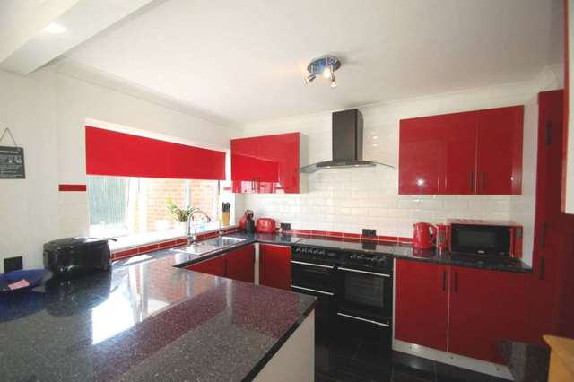  Image of 4 bedroom End of Terrace for sale in Oak End Way Chinnor OX39 at Oak End Way  Chinnor, OX39 4JJ