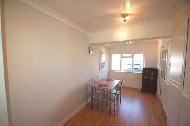  Image of 4 bedroom End of Terrace for sale in Oak End Way Chinnor OX39 at Oak End Way  Chinnor, OX39 4JJ