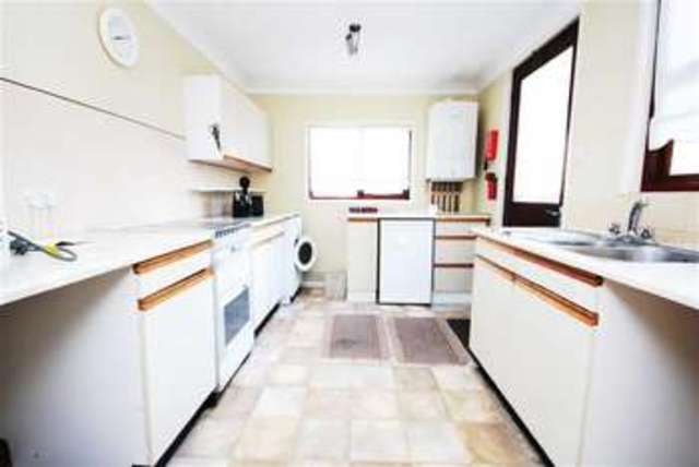  Image of 2 bedroom Property for sale in Station Road Chiseldon Swindon SN4 at Station Road Chiseldon Chiseldon, SN4 0PB
