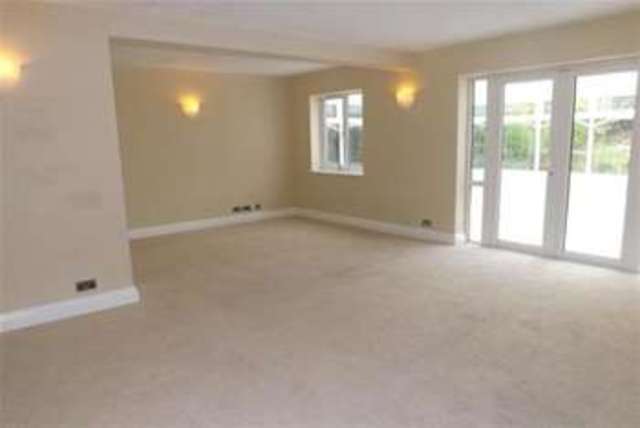  Image of 5 bedroom Detached house to rent in Church Road Yardley Birmingham B33 at Birmingham, B33 8HA