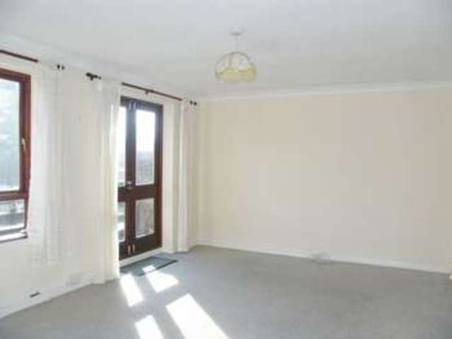 Image of 2 bedroom Flat to rent in Church Street Princes Risborough HP27 at Church Street  Princes Risborough, HP27 9AA