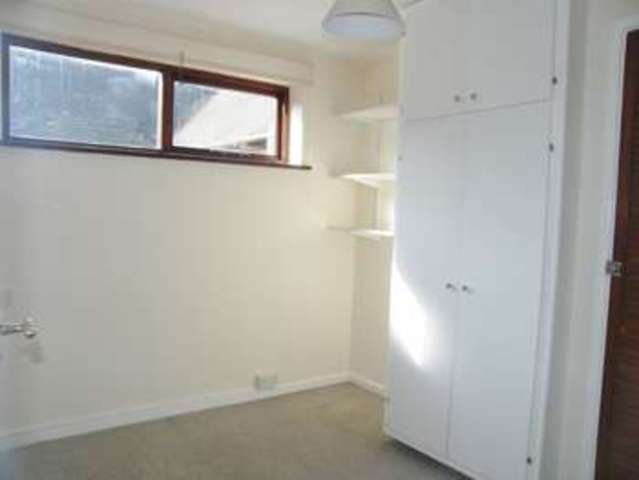  Image of 2 bedroom Flat to rent in Church Street Princes Risborough HP27 at Church Street  Princes Risborough, HP27 9AA