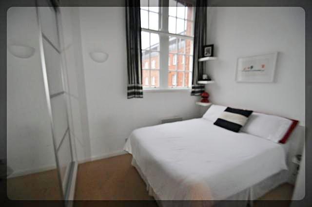  Image of 1 bedroom Apartment to rent in Lowgate Hull HU1 at Lowgate  Hull, HU1 1AA