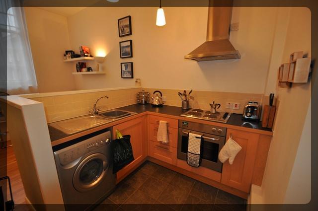  Image of 1 bedroom Apartment to rent in Lowgate Hull HU1 at Lowgate  Hull, HU1 1AA