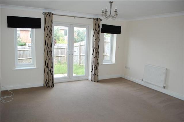  Image of 4 bedroom Terraced house to rent in Clearwell Gardens Cheltenham GL52 at Gloucestershire, GL52 5GH