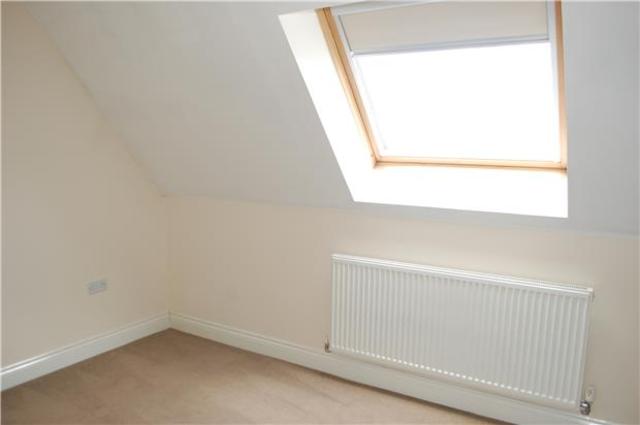  Image of 4 bedroom Terraced house to rent in Clearwell Gardens Cheltenham GL52 at Gloucestershire, GL52 5GH