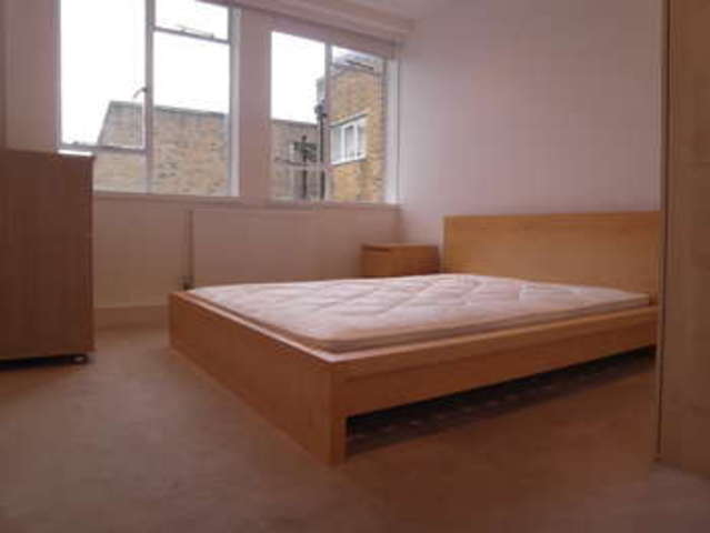  Image of 2 bedroom Flat to rent in Cleveland Way London E1 at London Mile End Road, E1 4TZ