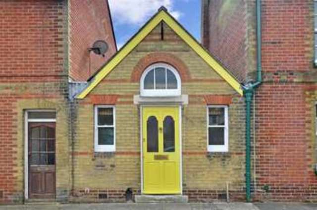  Image of 1 bedroom Detached house for sale in Clifford Street Newport PO30 at Newport Isle of Wight Newport, PO30 5AD