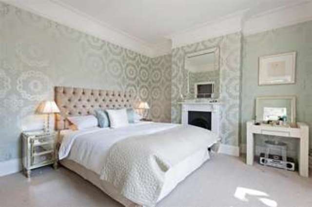  Image of 3 bedroom Terraced house for sale in Clonmel Road London SW6 at Parsons Green Fulham Fulham, SW6 5BL