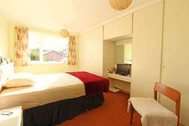  Image of 4 bedroom Detached house for sale in Coggles Causeway Bourne PE10 at Coggles Causeway  Bourne, PE10 9LN