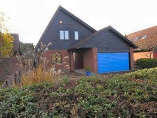  Image of 4 bedroom Detached house for sale in Colesbourne Drive Downhead Park Milton Keynes MK15 at Downhead Park Milton Keynes Buckinghamshire, MK15 9AU