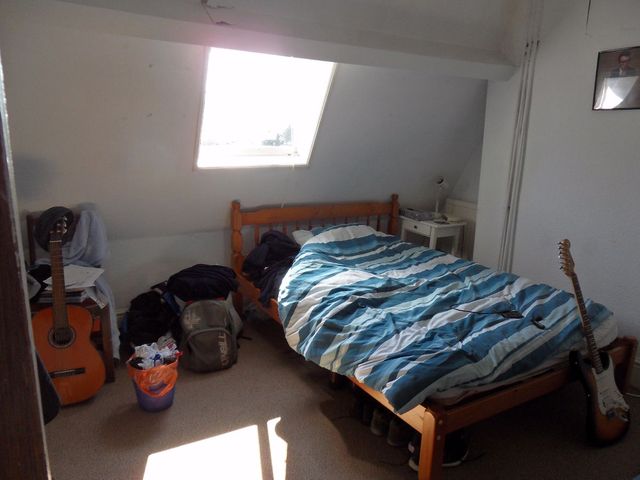  Image of 2 bedroom Apartment to rent in Collegiate Crescent Sheffield S10 at Sheffield, S10 2BJ