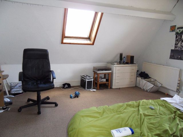  Image of 2 bedroom Apartment to rent in Collegiate Crescent Sheffield S10 at Sheffield, S10 2BJ