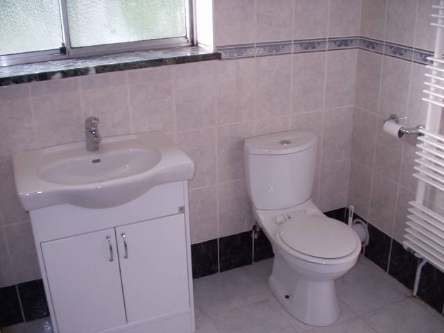 Image of 3 bedroom Terraced house to rent in Community Road Greenford UB6 at Community Road  Greenford, UB6 8XF