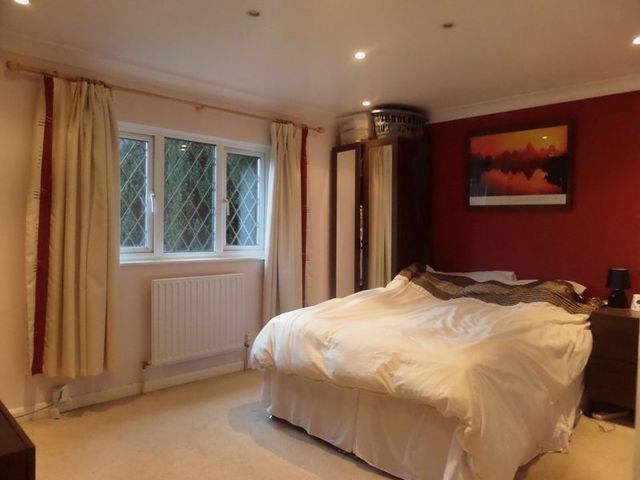  Image of 3 bedroom Semi-Detached house to rent in Coneybury Bletchingley Redhill RH1 at Coneybury Bletchingley Redhill, RH1 4PS