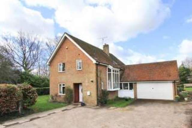  Image of 4 bedroom Detached house for sale in Vicarage Lane Copythorne Southampton SO40 at Vicarage Lane Copythorne Southampton, SO40 2PA