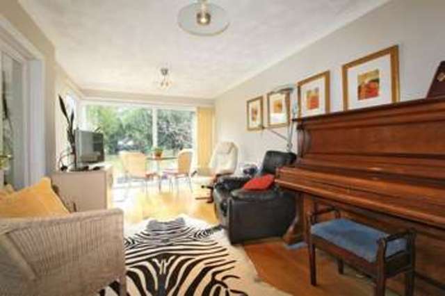  Image of 4 bedroom Detached house for sale in Vicarage Lane Copythorne Southampton SO40 at Vicarage Lane Copythorne Southampton, SO40 2PA