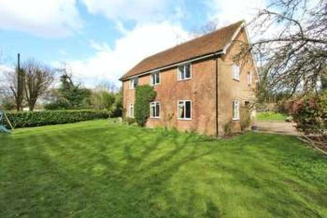  Image of 4 bedroom Detached house for sale in Vicarage Lane Copythorne Southampton SO40 at Vicarage Lane Copythorne Southampton, SO40 2PA