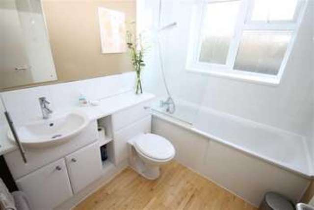  Image of 3 bedroom Property for sale in Corral Close Nine Elms Swindon SN5 at Corral Close Nine Elms Nine Elms, SN5 5UX