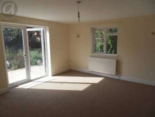  Image of 2 bedroom Flat to rent in Crabb Street Rushden NN10 at Crabb Street  Rushden, NN10 0RH