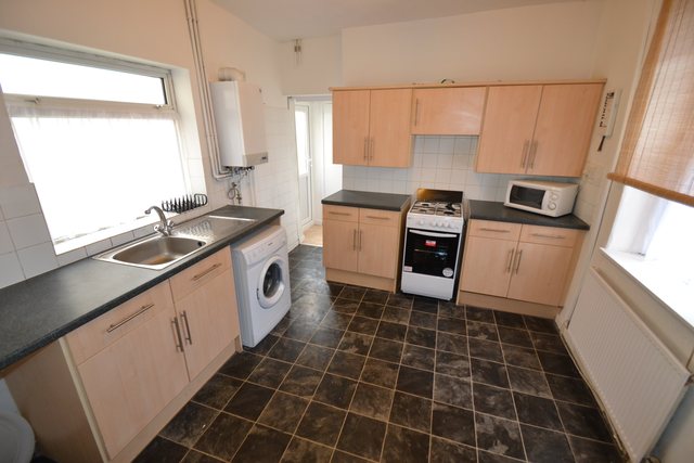  Image of 4 bedroom Detached house to rent in Cranbrook Street Cardiff CF24 at Cathays Cardiff Roath, CF24 4AL
