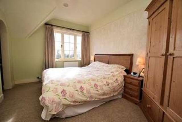  Image of 4 bedroom Semi-Detached house for sale in Moulsford Moulsford Wallingford OX10 at Moulsford Wallingford, OX10 9HR