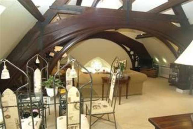  Image of 2 bedroom Flat to rent in Crescent Road Beckenham BR3 at Beckenham, BR3 6NF