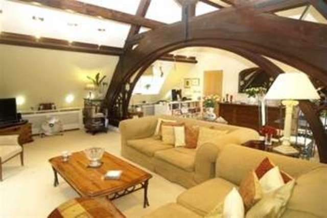  Image of 2 bedroom Flat to rent in Crescent Road Beckenham BR3 at Beckenham, BR3 6NF