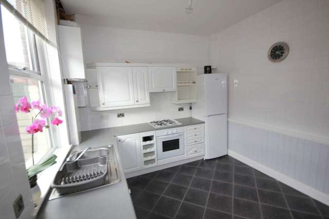 Image of 2 bedroom Terraced house to rent in Croft Street Stalybridge SK15 at Croft Street  Stalybridge, SK15 2LX