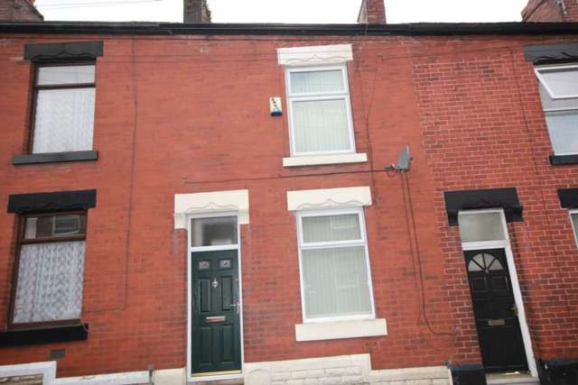  Image of 2 bedroom Terraced house to rent in Croft Street Stalybridge SK15 at Croft Street  Stalybridge, SK15 2LX