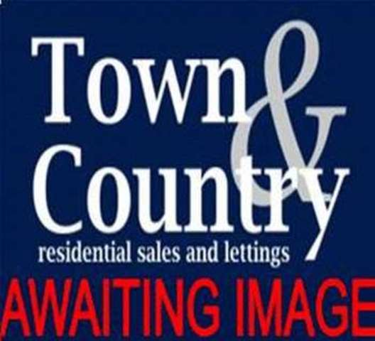  Image of 2 bedroom Detached house for sale in Crome Road Clacton-on-Sea CO16 at Crome Road  Clacton-On-Sea, CO16 8YG