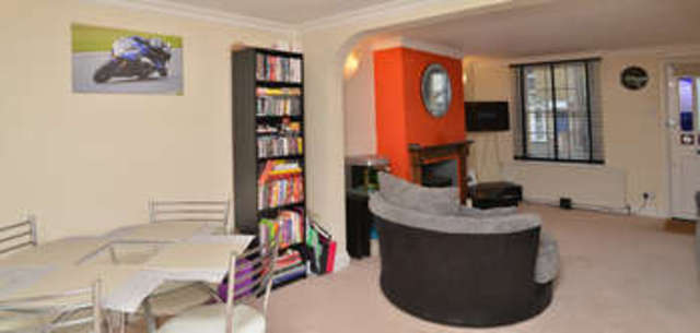  Image of 2 bedroom Terraced house for sale in Crouch Road Burnham-on-Crouch CM0 at Burnham-on-Crouch Burnham-on-Crouch, CM0 8DX