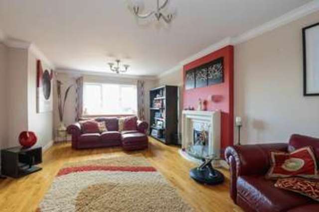  Image of 5 bedroom Detached house for sale in Crown Well Hill Ardsley Barnsley S71 at Crown Well Hill Ardsley Barnsley, S71 5BA