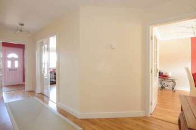  Image of 5 bedroom Detached house for sale in Crown Well Hill Ardsley Barnsley S71 at Crown Well Hill Ardsley Barnsley, S71 5BA
