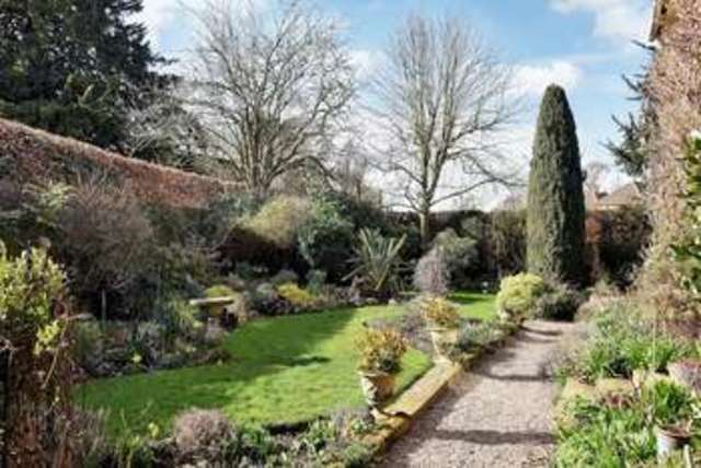  Image of 4 bedroom Detached house for sale in Forest Road Oxton Southwell NG25 at Forest Road Oxton Southwell, NG25 0SZ