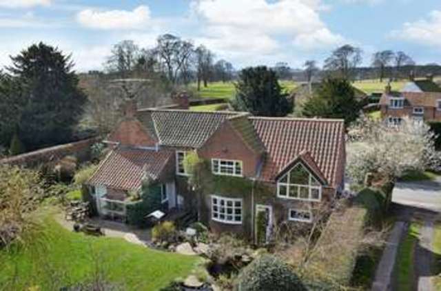  Image of 4 bedroom Detached house for sale in Forest Road Oxton Southwell NG25 at Forest Road Oxton Southwell, NG25 0SZ