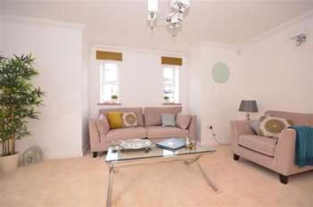  Image of 2 bedroom Ground Flat for sale in Croydon Road Caterham CR3 at Caterham Surrey Caterham, CR3 6PG