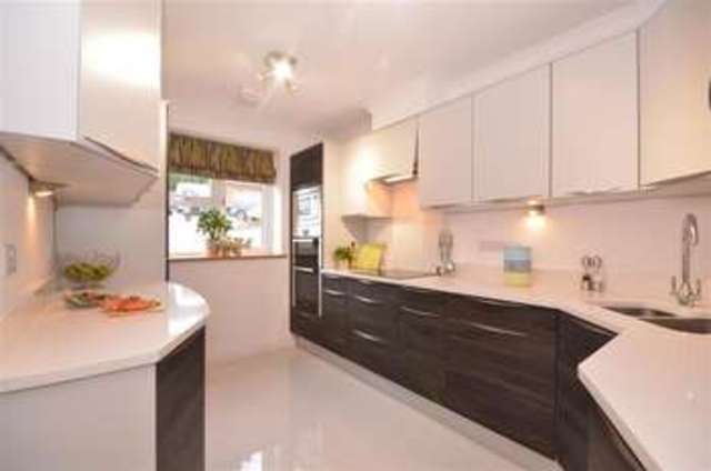  Image of 2 bedroom Flat for sale in Croydon Road Caterham CR3 at Caterham Surrey Caterham, CR3 6PG